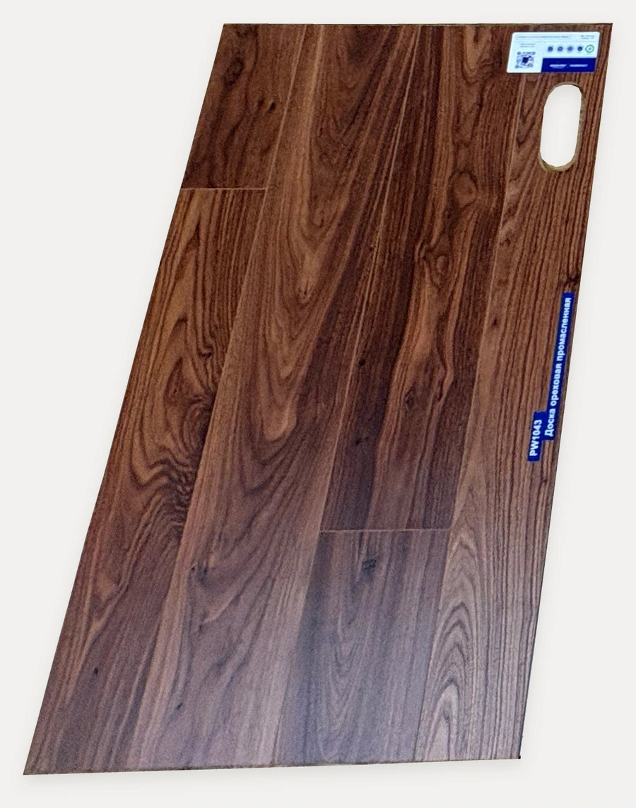 Демонстрационный образец Perspective Wood PW1043 «Доска ореховая промасленная»